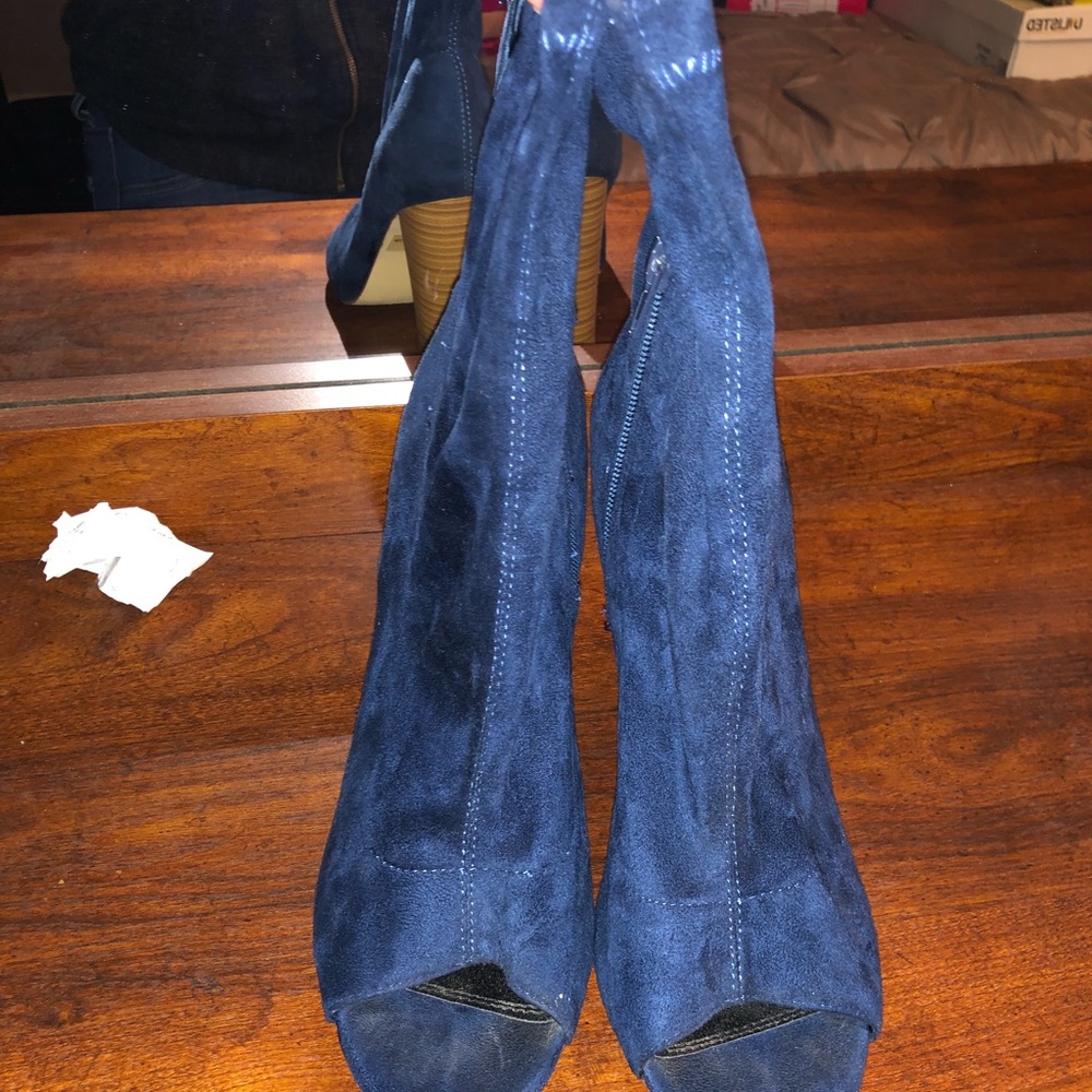 Navy boot heel